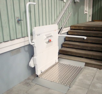 RTL 9002 løfteplattform, løfteplattform, rullestolheis, handikapheis, heis skole RTL 9002 løfteplattform, løfteplattform, rullestolheis, handikapheis, heis skole