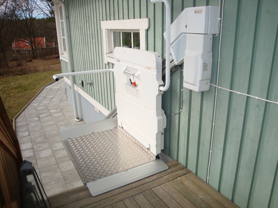 RTL 9002 løfteplattform, løfteplattform, rullestolheis, handikapheis, heis skole RTL 9002 løfteplattform, løfteplattform, rullestolheis, handikapheis, heis skole
